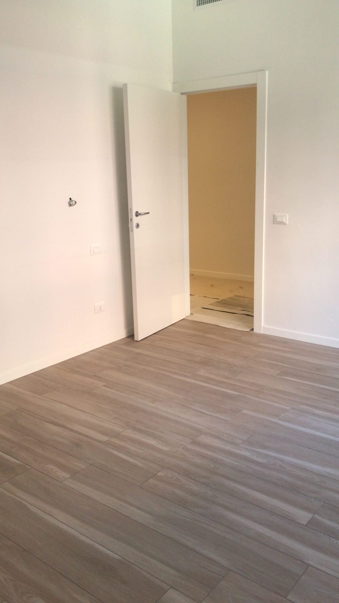 DA8019DF-9E55-47F8-80EC-A6D013FB8BAB